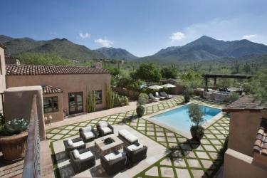Sales of Luxury Real Estate in the Scottsdale-Phoenix-Paradise Valley market for March 2016 topped out at $4.1 million 2